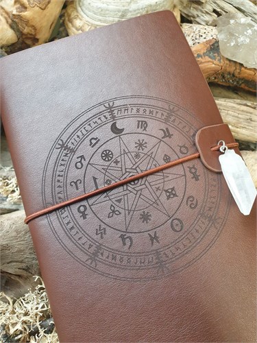 Блокнот с горным хрусталем бгх01