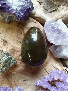 Нефрит крапчатый средний нкс15