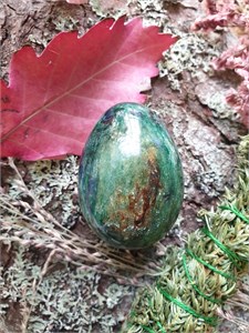 Фуксит (аура-кварц) средний фср20