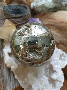 Шар из пирита шпрт11