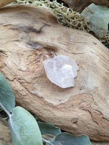 Кристалл аметиста малый крист110